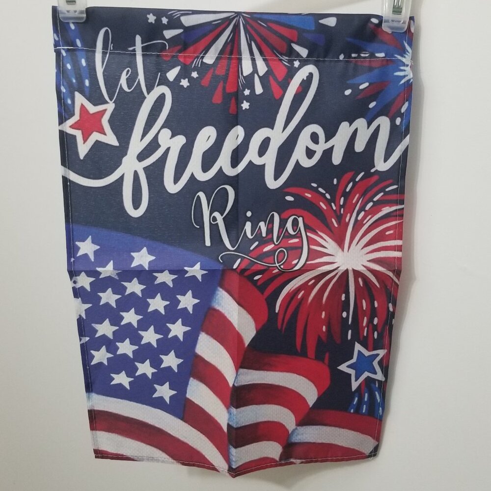 NWT small patriotic "Let Freedom Ring" banner